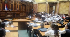18 November 2016 The folklore ensemble from Corfu and the choir of “Ivo Andric” Elementary School from Belgrade at the National Assembly